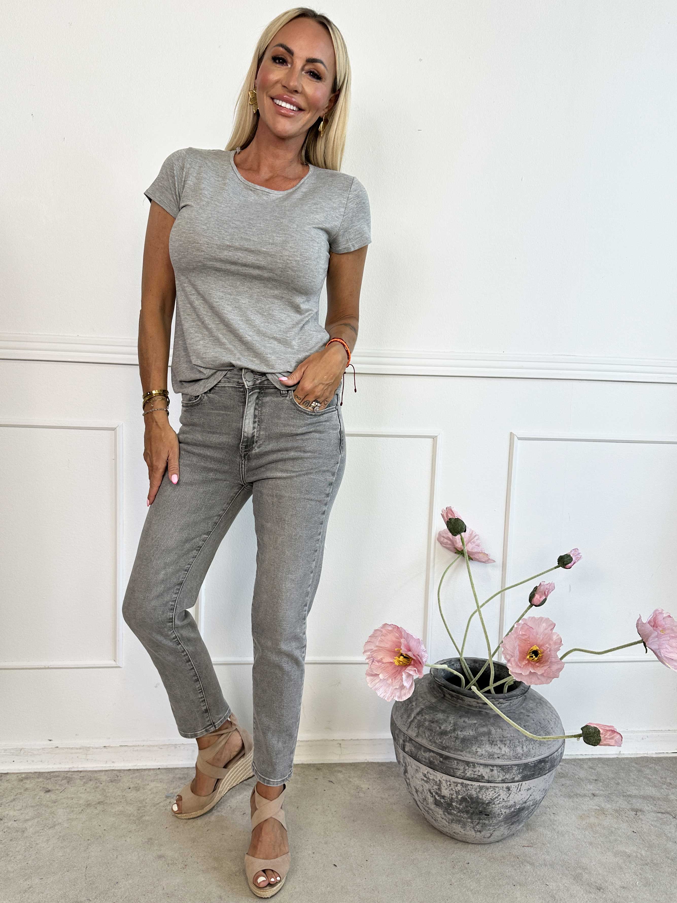 Lettie - Højtaljede moms jeans